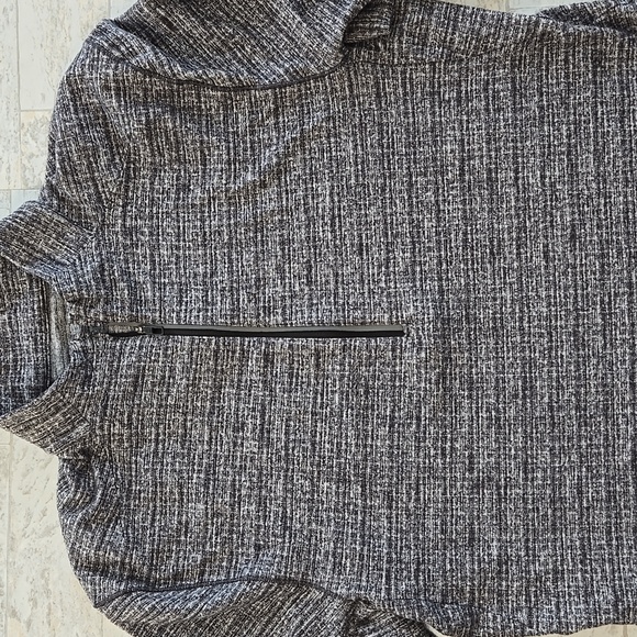 Lululemon Mens Medium Surge Warm 1/2 Zip Designed Running and Training Like New - Picture 2 of 12